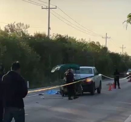 El mototaxi de unos jóvenes fue impactado por una camioneta, uno murió y el otro esta grave