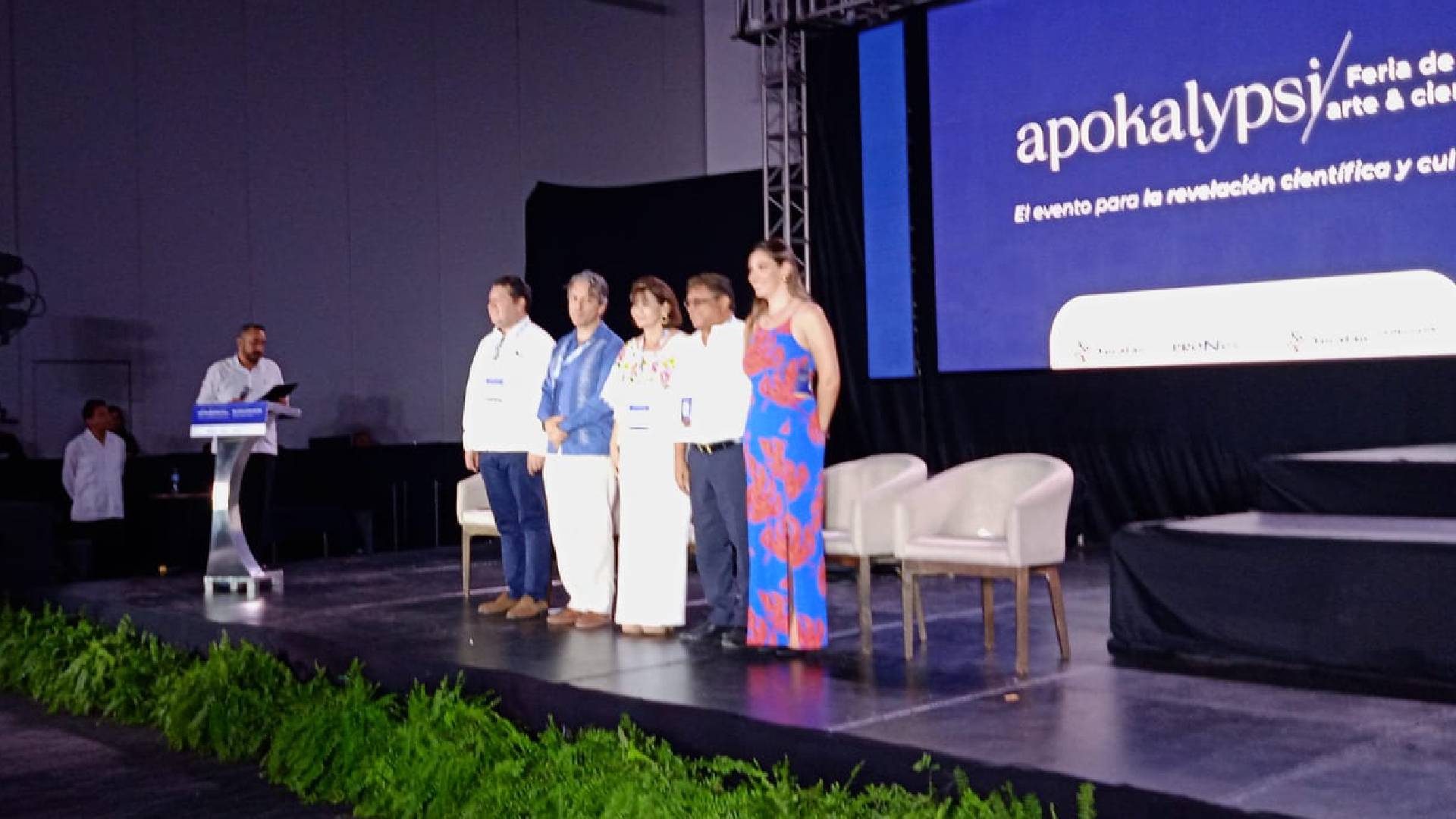 Inauguran primera edición de la Feria de Ciencia & Arte Apokalypsi en el convenciones Siglo XXI