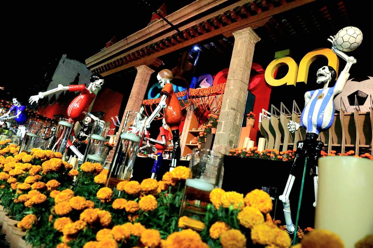 “Homenaje para todos quienes ya no se encuentran con nosotros, y nos han dado alegría a nuestras vidas”