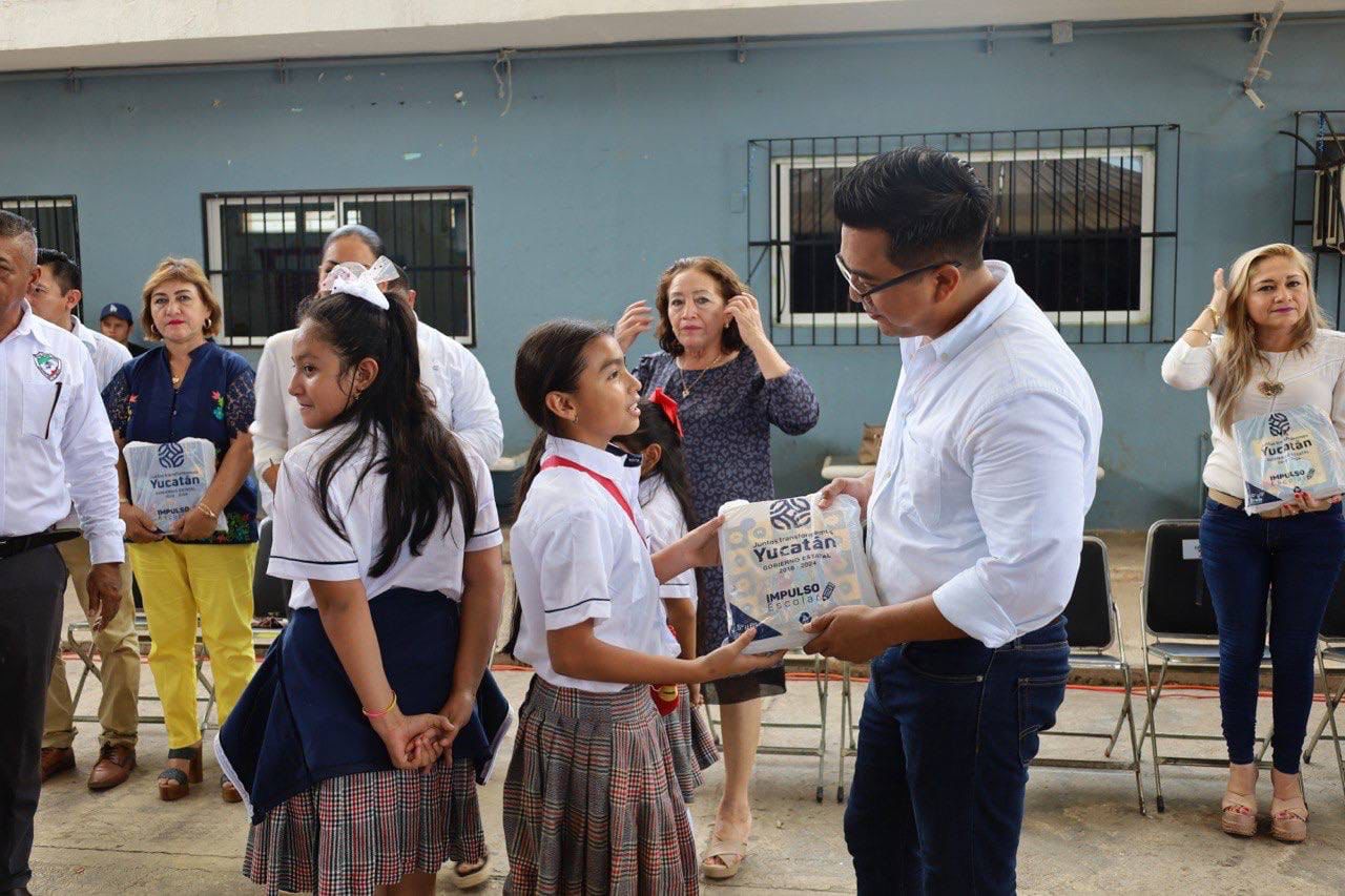 Niñas, niños y jóvenes del interior del estado continúan recibiendo los beneficios del programa estatal “Impulso Escolar” 