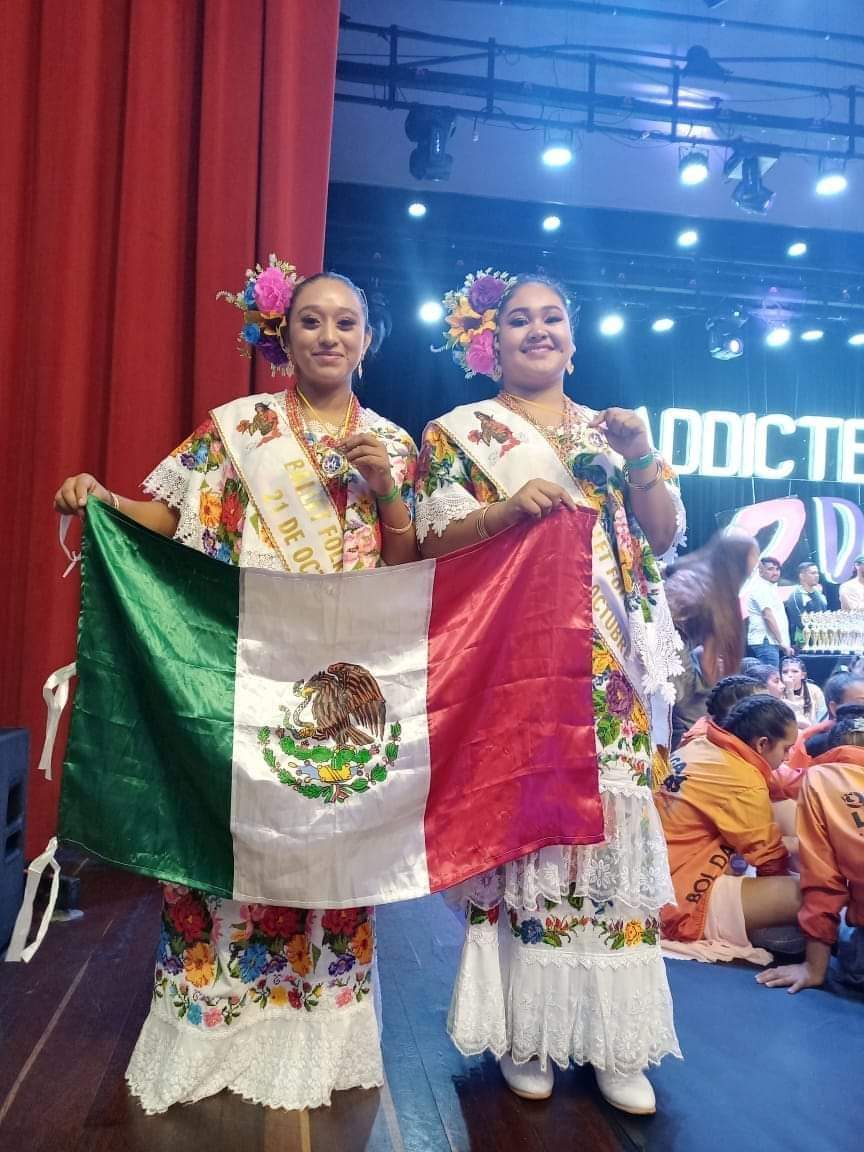 Grupo de Jaraneros de Yucatán ganan Oro en competencia en Colombia.