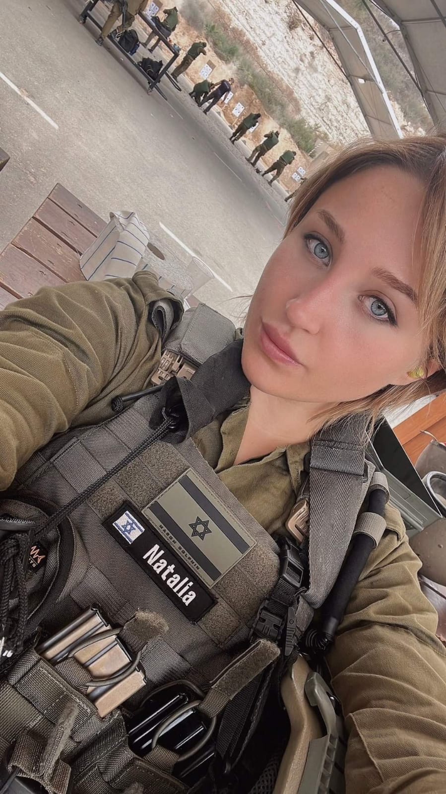 Natalia Fadeev, una modelo de OnlyFans y creadora de contenido que, según medios internacionales, decidió acudir al llamado del Ejército de Israel 