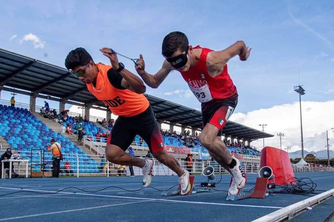 Juegos Parapanamericanos Juveniles Bogotá 2023, se alzó con dos codiciadas medallas de oro y una medalla de plata en la exigente categoría T11 U-20