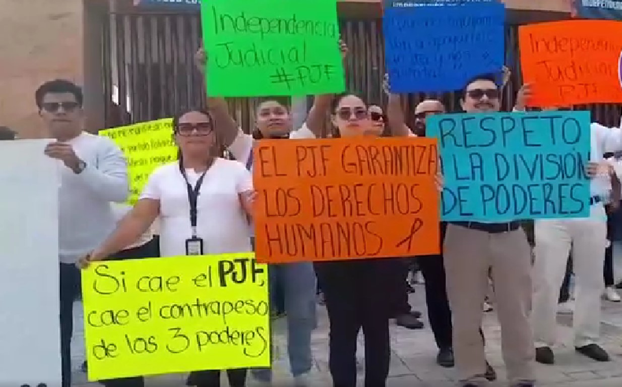 Trabajadores del PJF en Quintana Roo protestan contra recorte de fideicomisos
