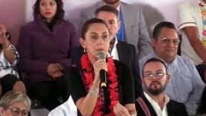 Dijo que la disyuntiva del próximo año es decidir si avanzamos con la transformación del pueblo de México o retrocedemos al pasado