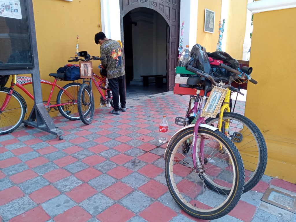 Peregrinos guadalupanos de Yucatán con destino a Villahermosa, Tabasco