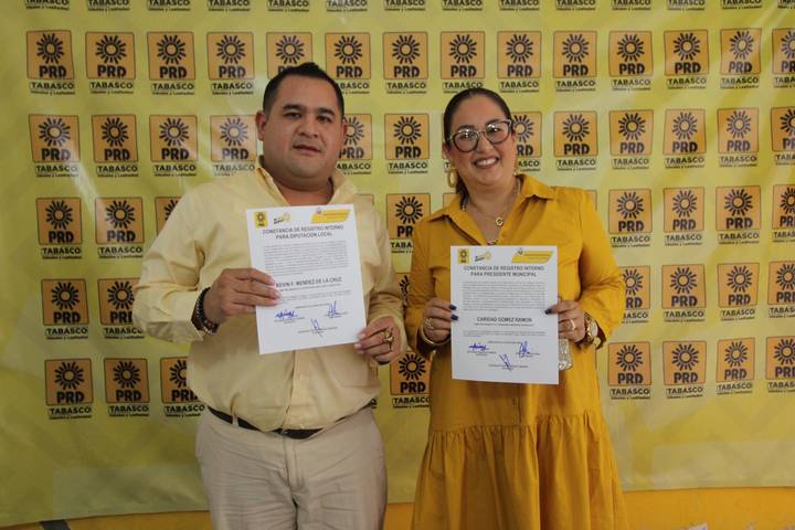Perredistas se registran como precandidatos a elección popular en Tabasco