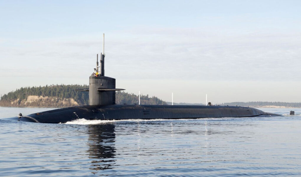 Estados Unidos manda submarino