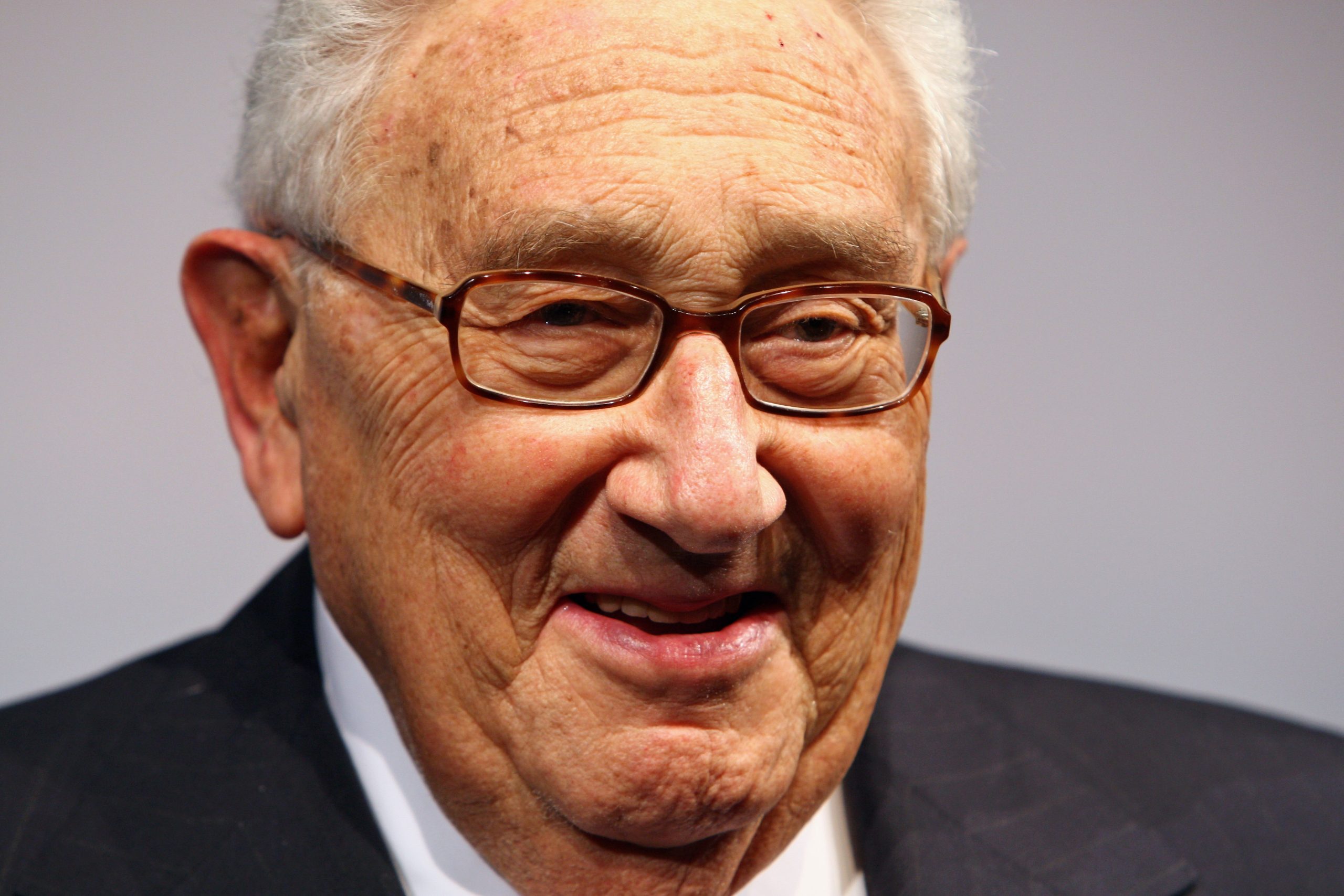 Ex Secretario de los Estados Unidos Henry Kissinger murió a los 100 años de edad.