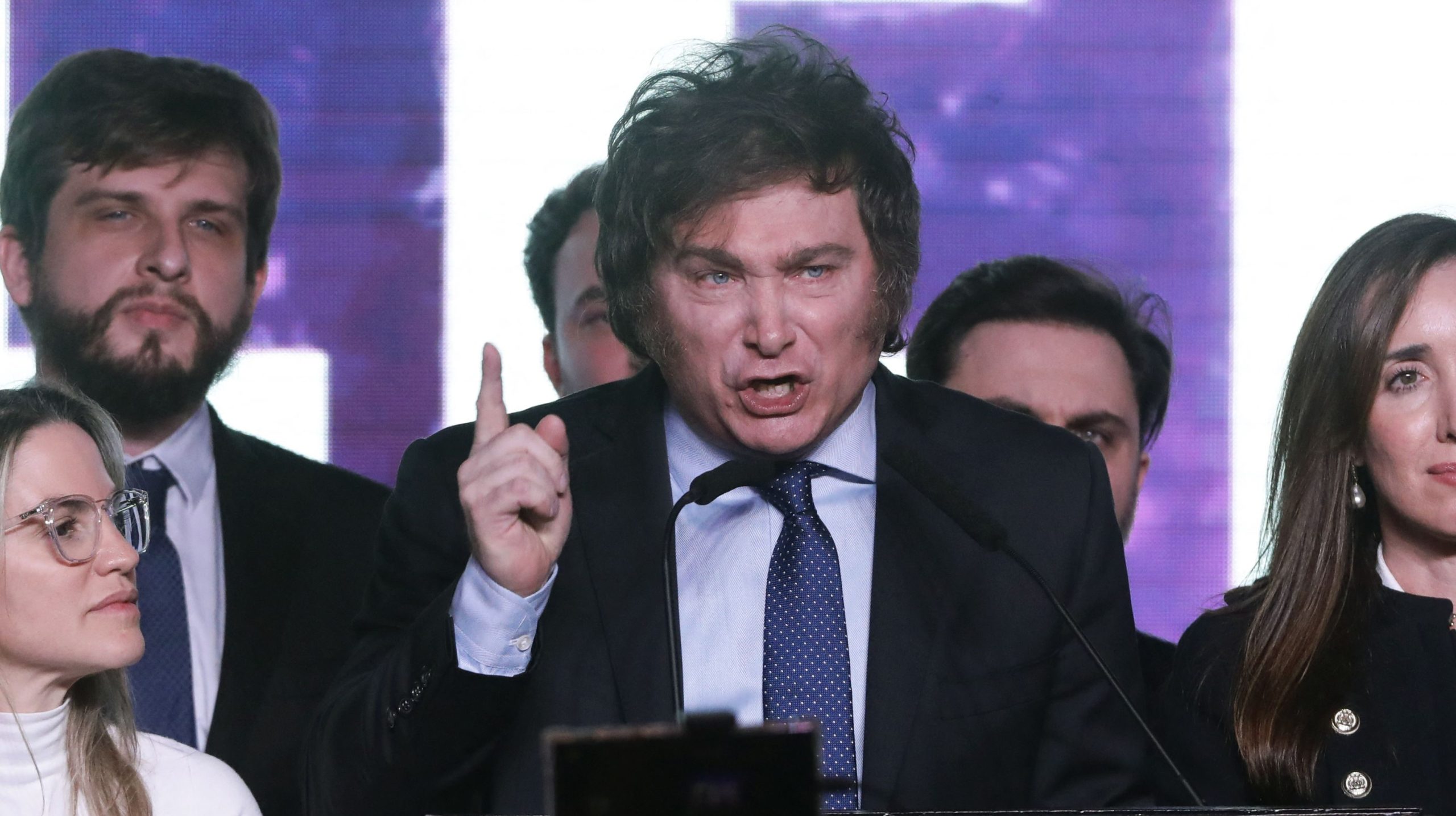 Javier Milei será presidente de Argentina tras ganar la elección presidencial
