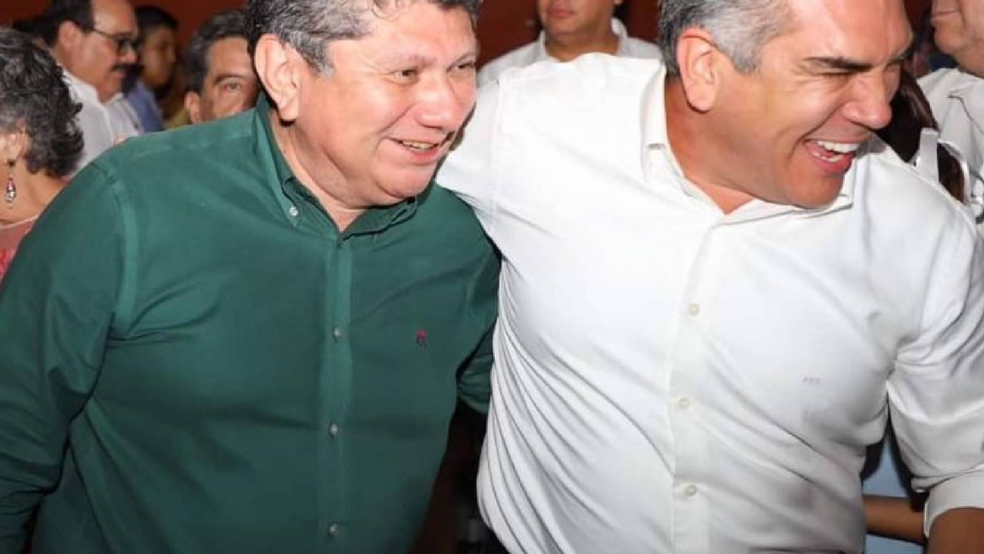 Alejandro Moreno asegura puestos de elección en Mérida