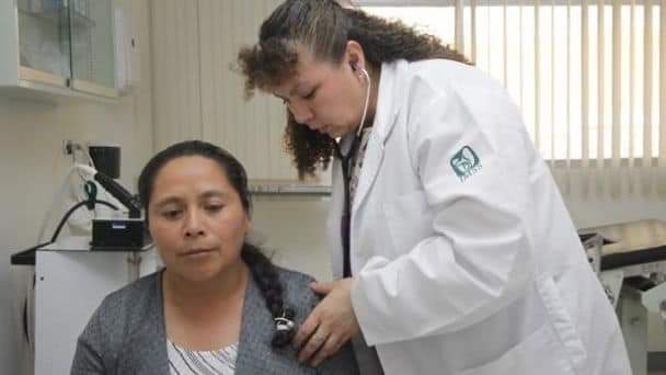 El Instituto Mexicano del Seguro Social (IMSS) en Yucatán brinda información contra la Neumonía y los síntomas que genera