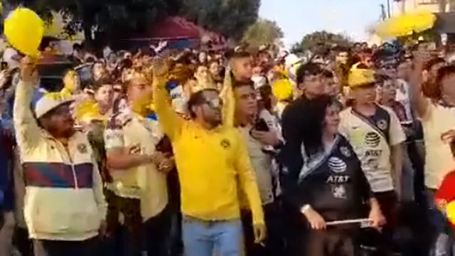 Fan del Club América es detenida durante los festejos por el campeonato