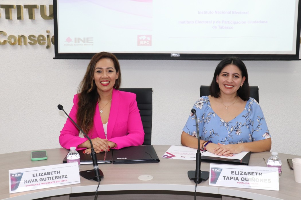 Elizabeth Tapia Quiñones y Elizabeth Nava Gutiérrez fueron las encargadas de signar el documento.