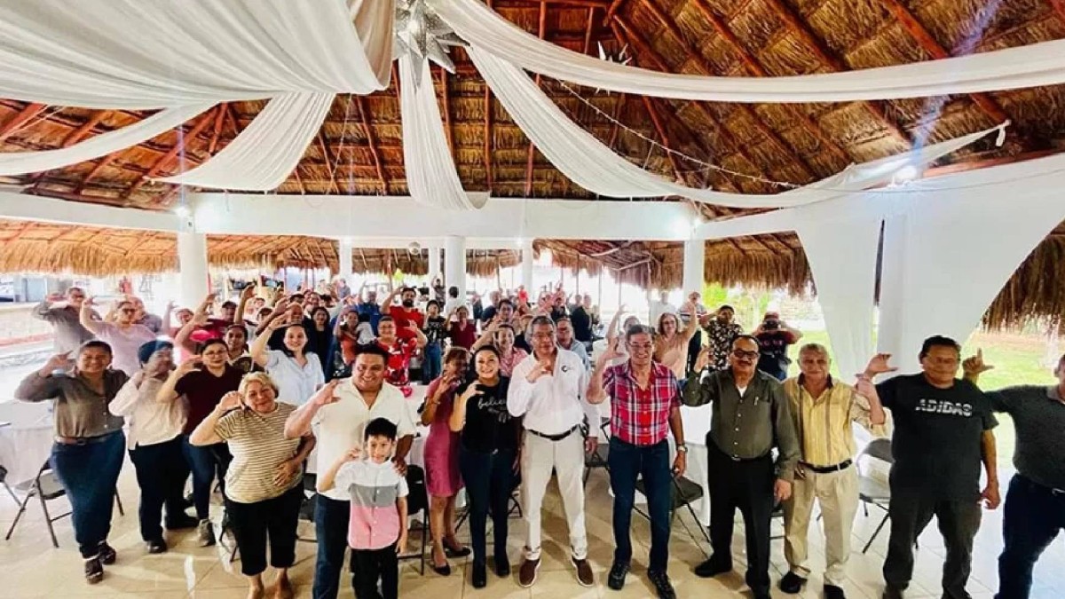 Crean movimiento “Claudia por México” en Quintana Roo encabezado por perredista.