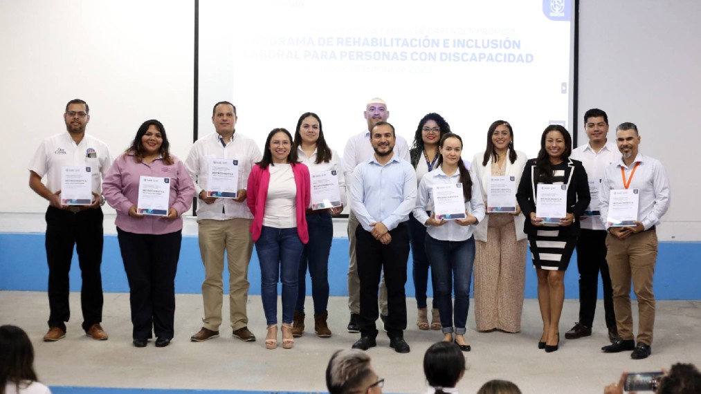 DIF Yucatán reconoce a empresas aliadas en la inclusión laboral de personas con discapacidad