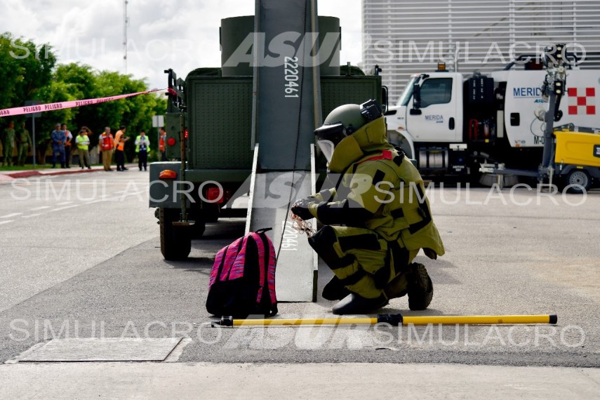 Se activan servicios de emergencia, por simulacro a escala real en el aeropuerto de Mérida