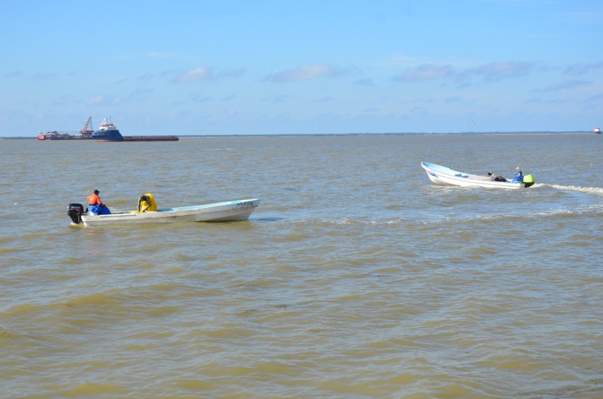 Sector pesquero ribereño del municipio de Carmen pide a los gobiernos desazolvar los arroyos y lagunas