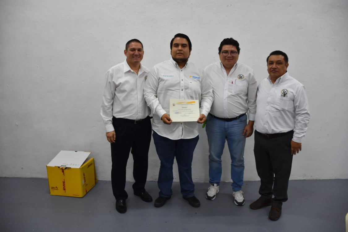 Hernández Aparicio nuevo presidente de la Comisión de Derecho Notarial en Ciudad del Carmen