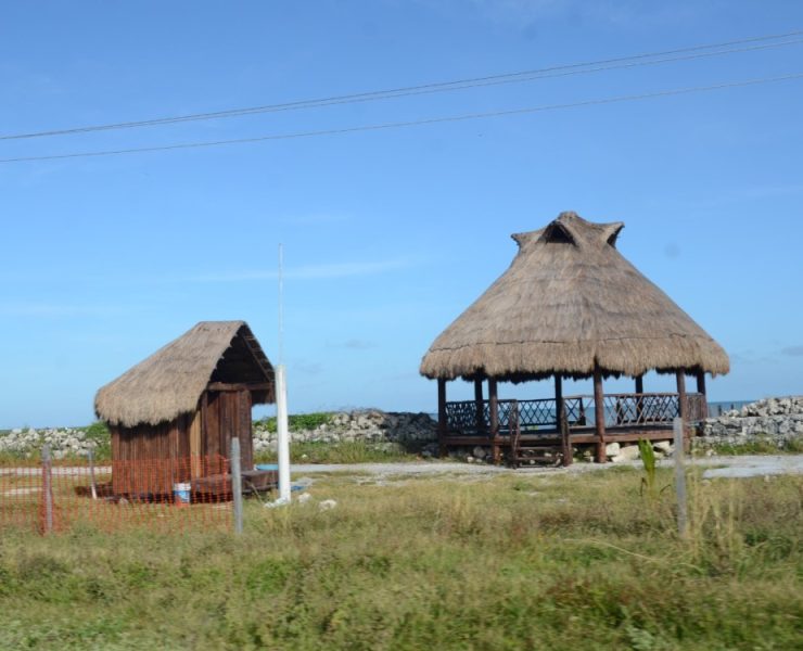 Sigue privatización de playas en el municipio de Carmen