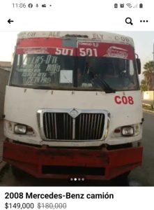 Esta es una de las unidades de la Alianza de Camioneros de Yucatán, que están en venta.