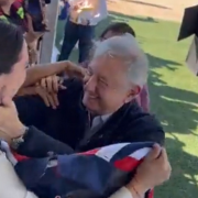 AMLO se une a TikTok con una disculpa a la diputada Salma Luevano