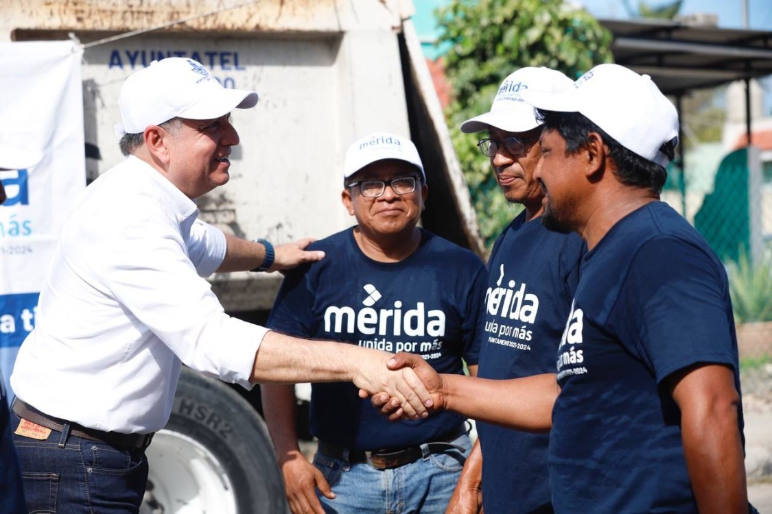 Refuerza Ayuntamiento de Mérida el mantenimiento a las calles tras reporte de ciudadanos