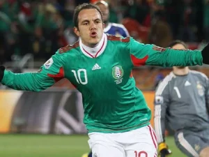 Cuauhtémoc Blanco también fue un jugador importante en la Selección Mexicana. y jugó su último mundial en Sudáfrica 2010. 