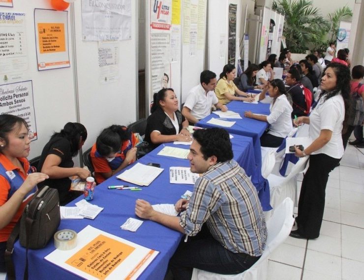 Jorge Moreno González, presidente de Canaive, comentó la industria presenta un déficit alarmante de cuatro mil plazas de trabajo.