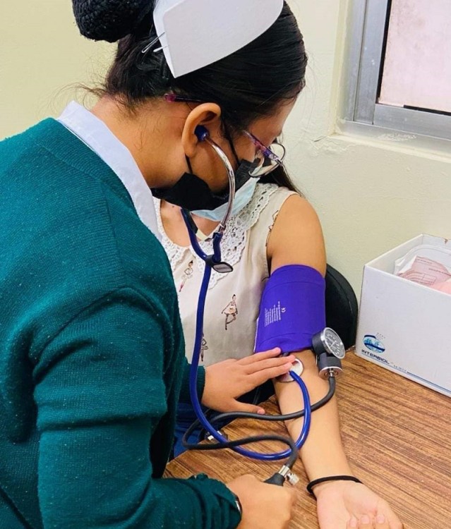 Se llevan a cabo Chequeos PrevenIMSS, los cuales representan una valiosa herramienta para identificar factores de riesgo