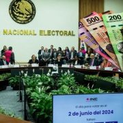 Consejeros del INE recibirán bono millonario por “cargas de trabajo”