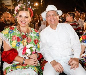En este evento especial estuvo presente la precandidata por la Alcaldía de Mérida, Cecilia Patrón Laviada.