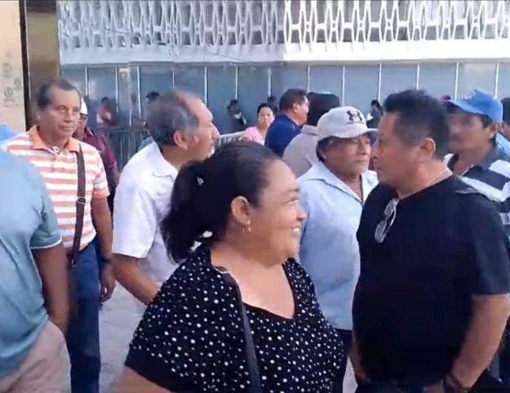 Morenistas de Hecelchakán protestan