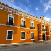 Intimidan a Biby Rabelo