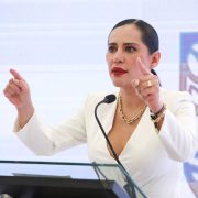 “No soy limosnera ni estoy hambreada” responde Cuevas a Taboada