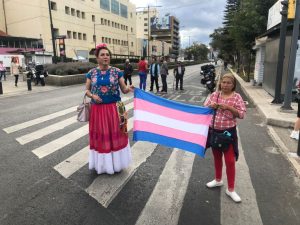 Abuelas trans exigen disculpas de AMLO y López Dóriga, por discriminar a su comunidad.