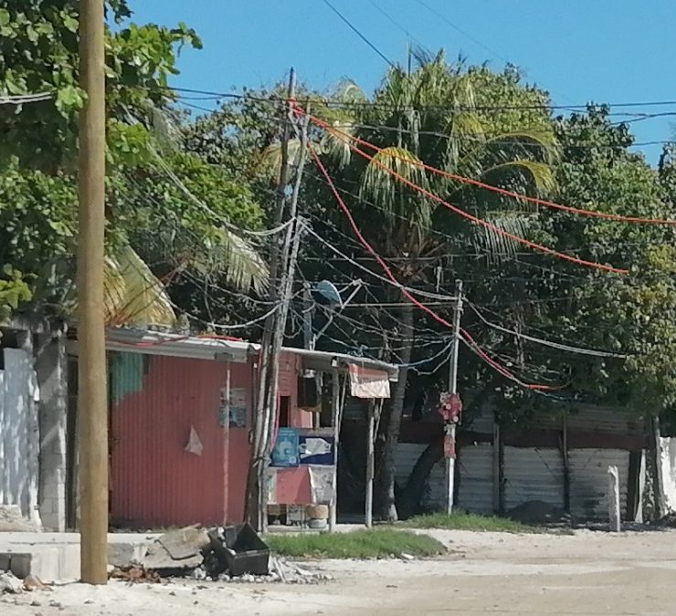 Regularizarán terrenos invadidos con voluntad política y negociación