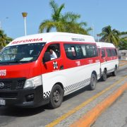 IET debe poner fin al conflicto de concesiones de combis en Ciudad del Carmen