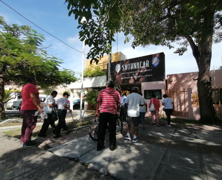 Sindicalizados de la UNACAR podrían emplazar a huelga a la universidad