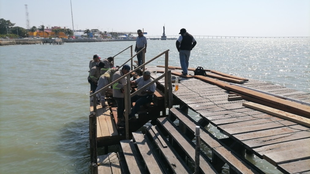 Reparan el peligroso muelle del mercado principal