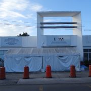 Migración de Mérida reúne decenas de personas que buscan regularizar su situación migratoria en México