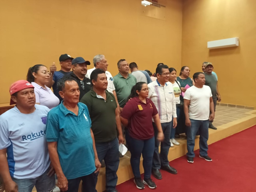 Rehabilitarán caminos para tránsito de pescadores en la Península de Atasta