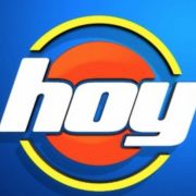 Conductoras de "Hoy" se besan