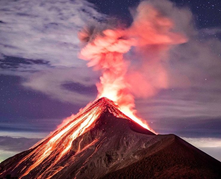 Erupción volcánica en Indonesia
