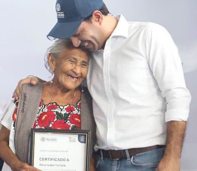 Con el trabajo en equipo, lucha Mauricio Vila contra la pobreza y la desigualdad en Yucatán