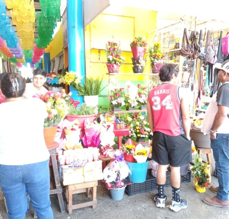 Ventas de arreglos florales no fueron las esperadas en este día de san Valentín