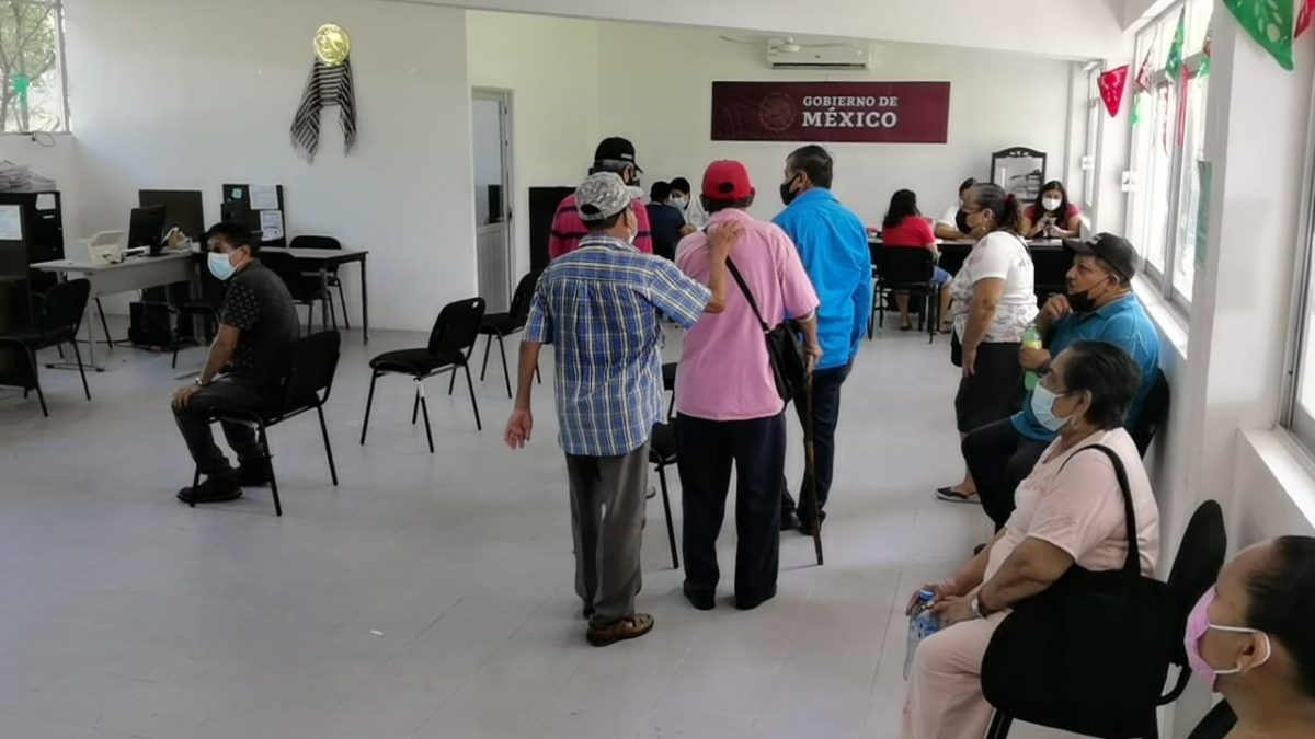 Pensiones de Bienestar para adultos mayores beneficia el comercio