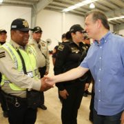 Ayuntamiento de Mérida reconoce la labor policial por mantener seguridad en el Carnaval