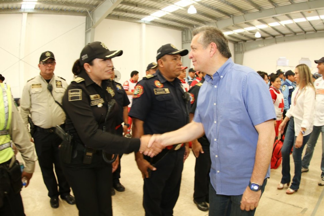 Ayuntamiento de Mérida reconoce la labor policial por mantener seguridad en el Carnaval 