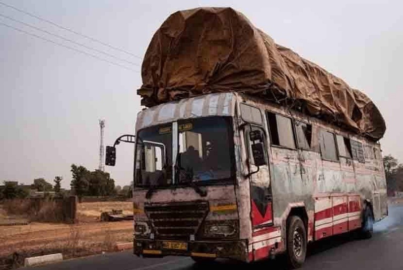 El autobús iba camino a Burkina Faso cuando ocurrió el accidente